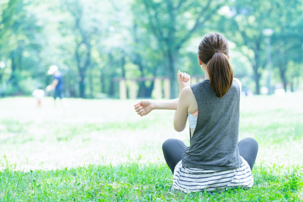 お風呂上がりは筋トレよりストレッチ！ 効果的なストレッチ方法とタイミングを紹介